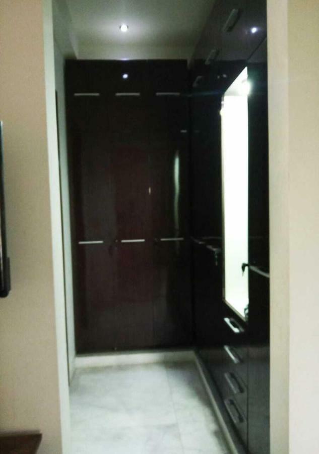 J P Residency Hotel Greater Noida Exterior photo